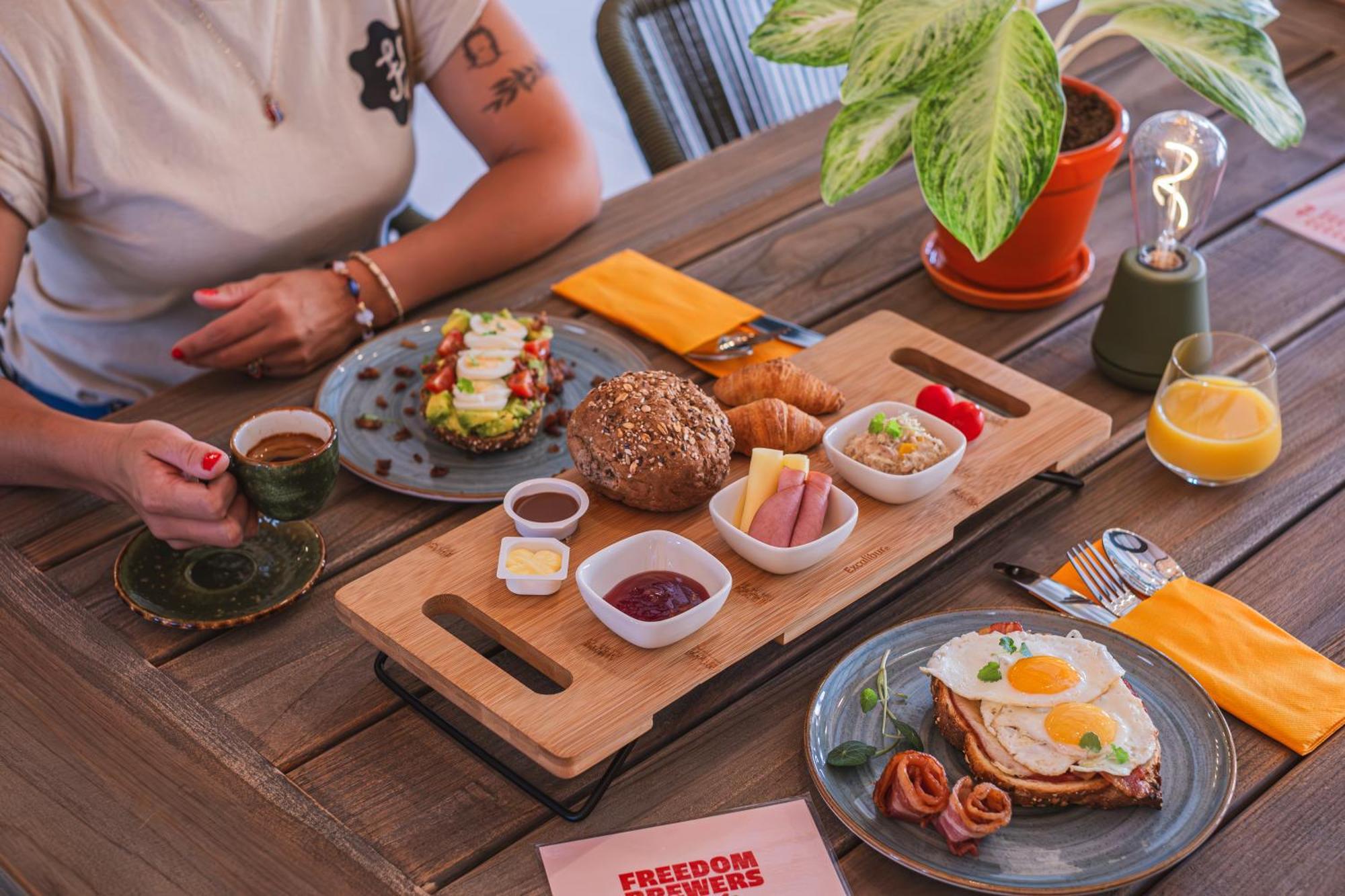 The Freedom Hotel Βίλλεμσταντ Εξωτερικό φωτογραφία